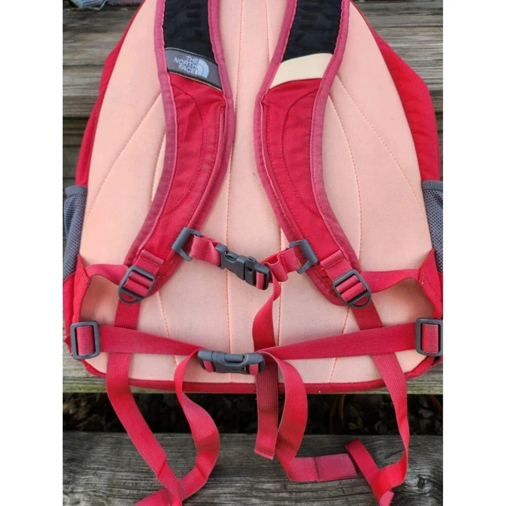 The North Face Jester Outdoor Hiking School Backpack Pink / Red. Lots Of Pockets